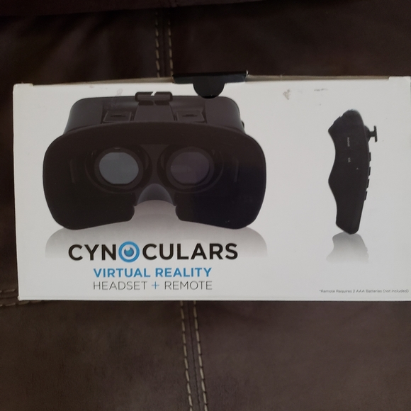 Cynoculars VR Headset - Picture 2 of 8